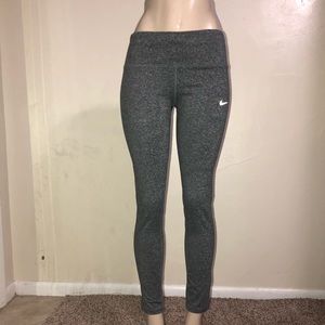 Women’s Nike dri-fit leggings pants size XL